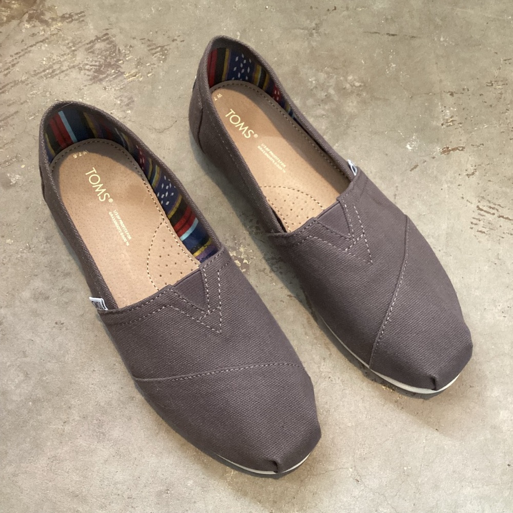 TOMS Women's Classic Alpargata Slip-On Canvas Shoes Taupe Brown Size 7.5 NEW‎